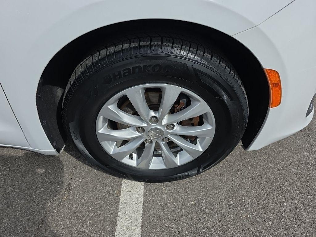 Chrysler Pacifica  2018