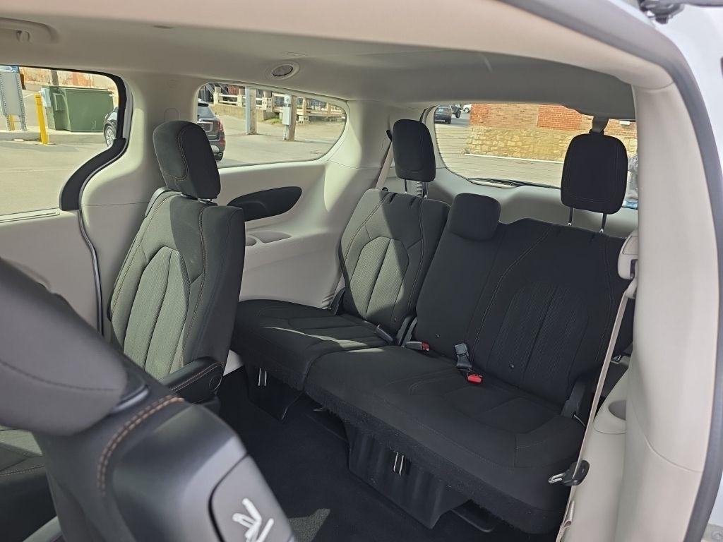 Chrysler Pacifica  2018