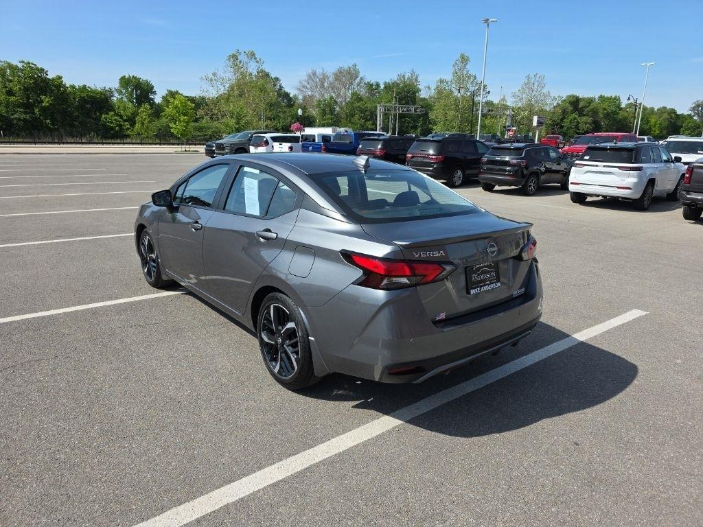Nissan Versa  2024