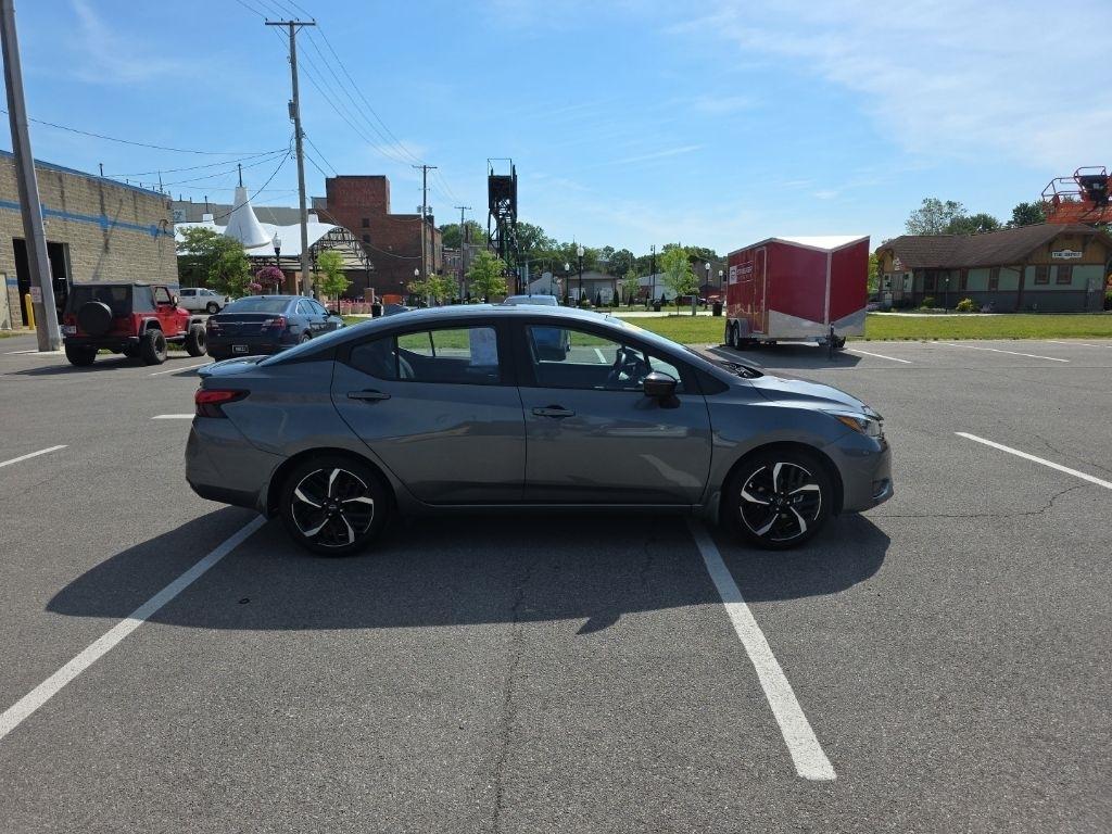 Nissan Versa  2024