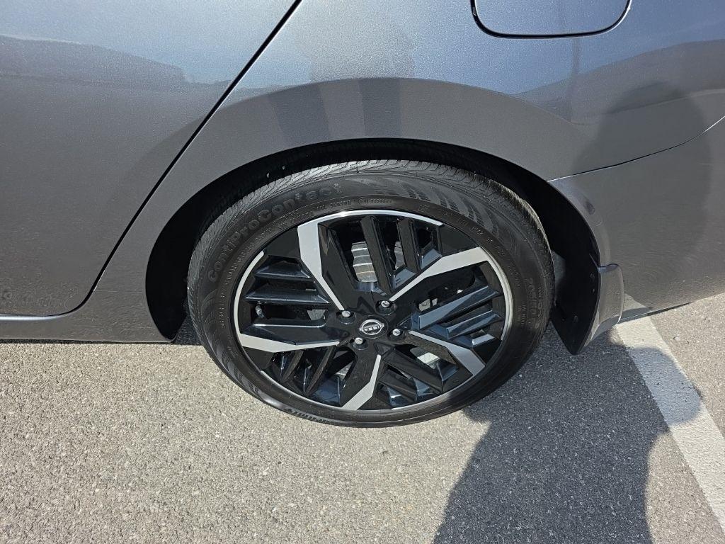 Nissan Versa  2024