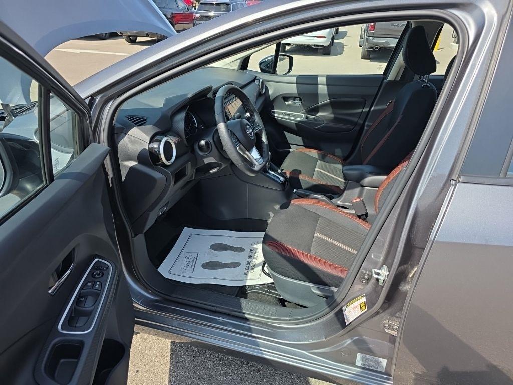 Nissan Versa  2024