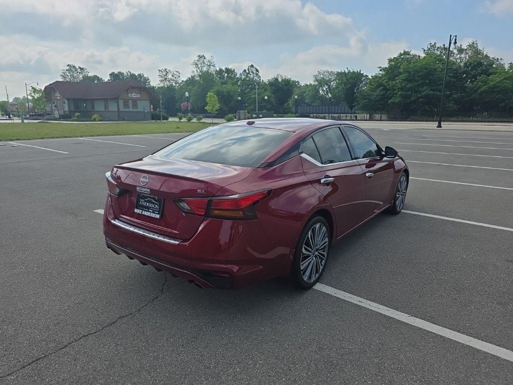 Nissan Altima  2023