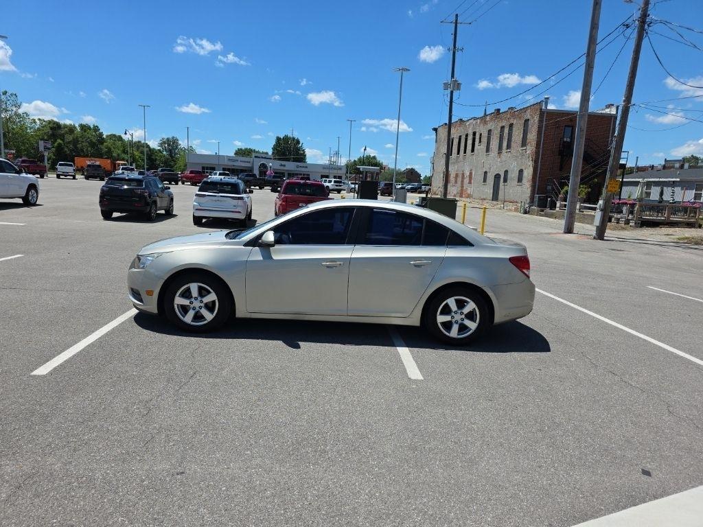 Chevrolet Cruze  2013