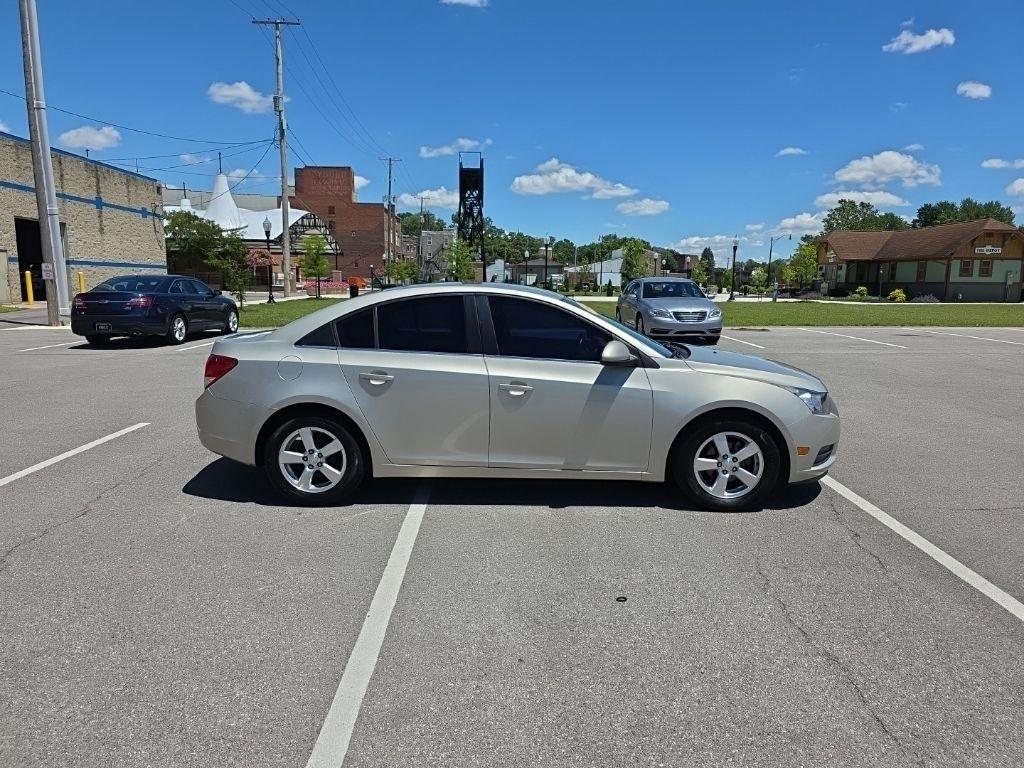 Chevrolet Cruze  2013