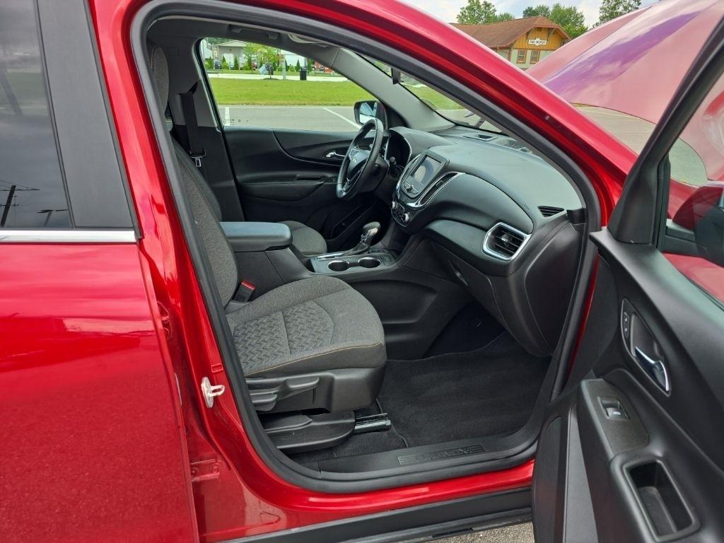 2022 Chevrolet Equinox LT - Photo 18