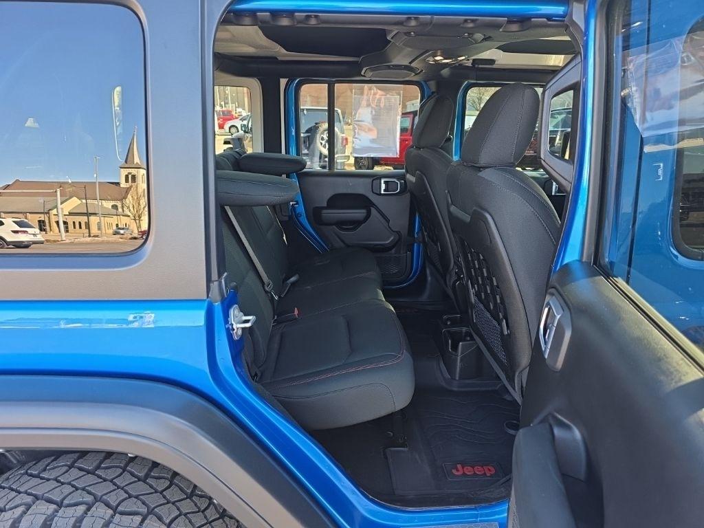 Jeep Wrangler  2021