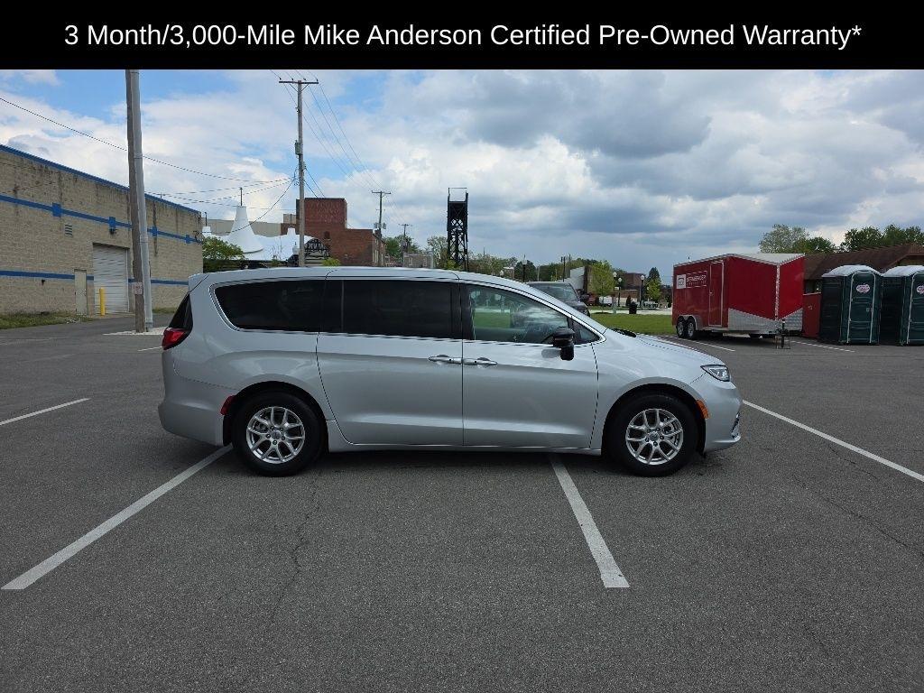 Chrysler Pacifica  2024