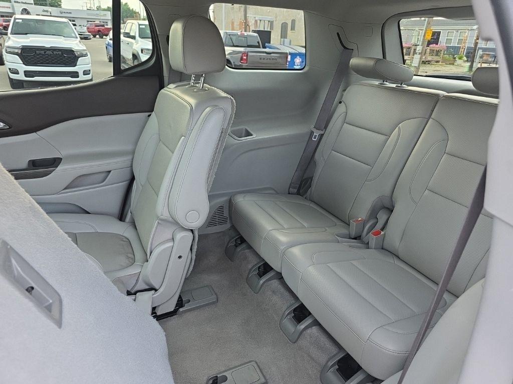 GMC Acadia  2021