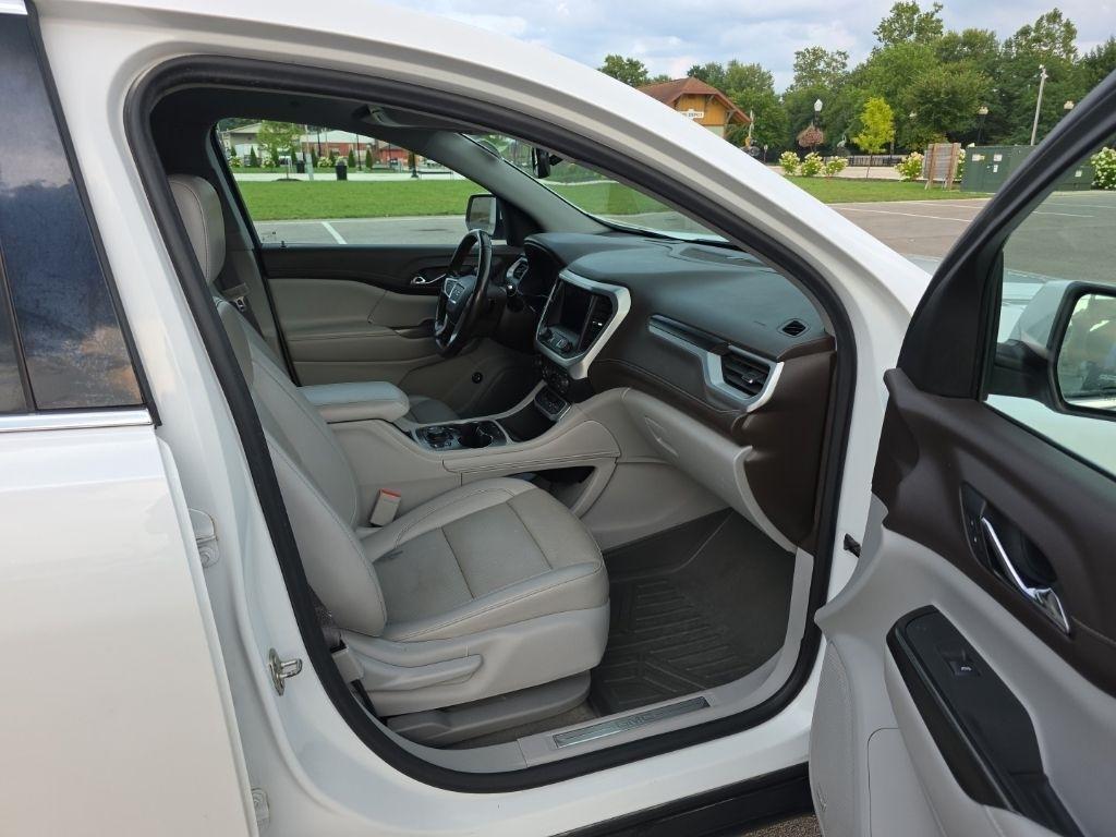 GMC Acadia  2021