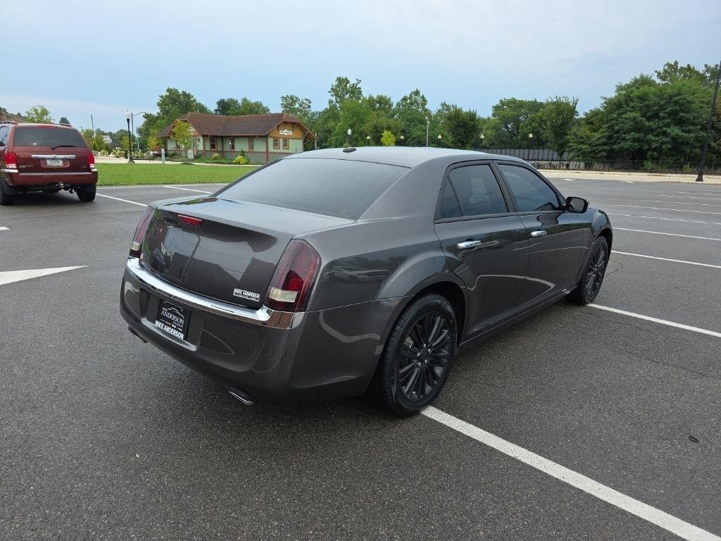 Chrysler 300  2014
