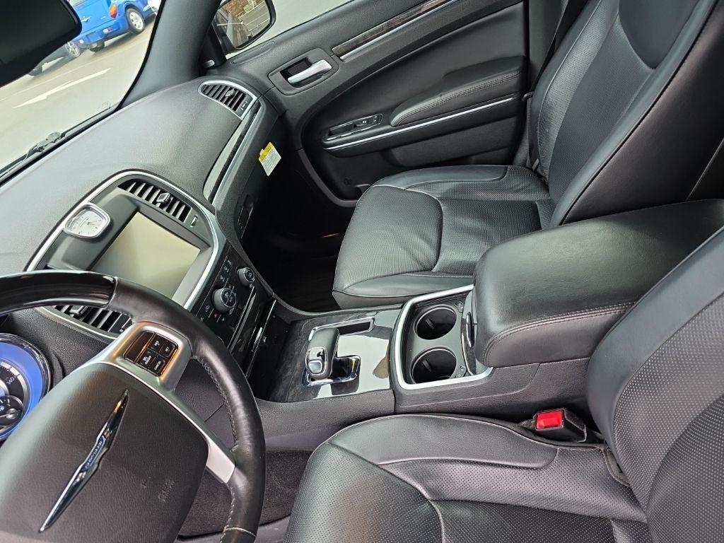 Chrysler 300  2014