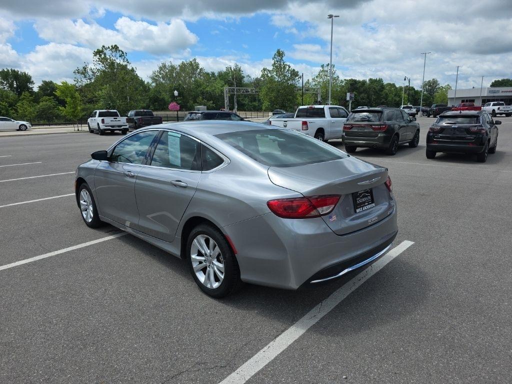 Chrysler 200  2016