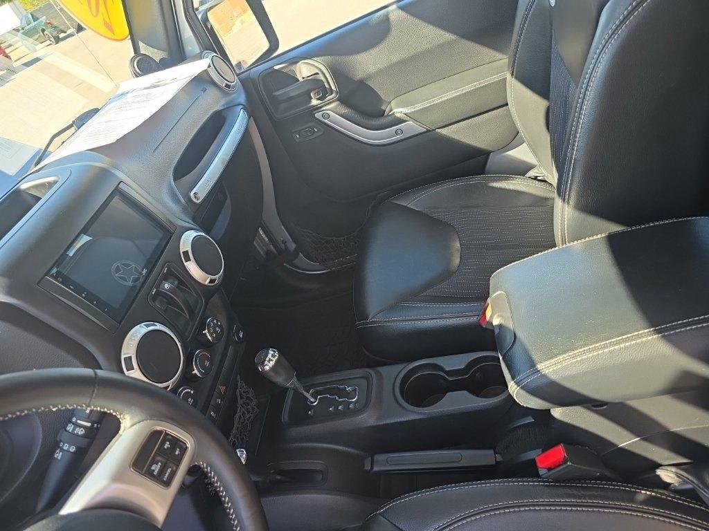 Jeep Wrangler  2014