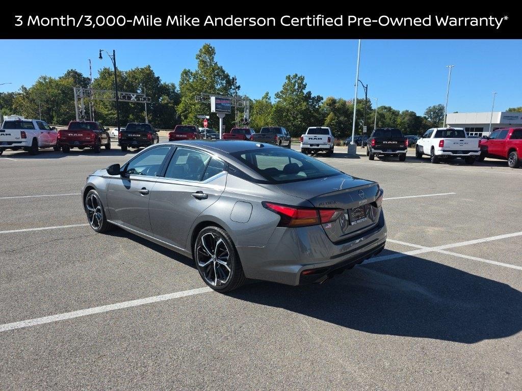 Nissan Altima  2025
