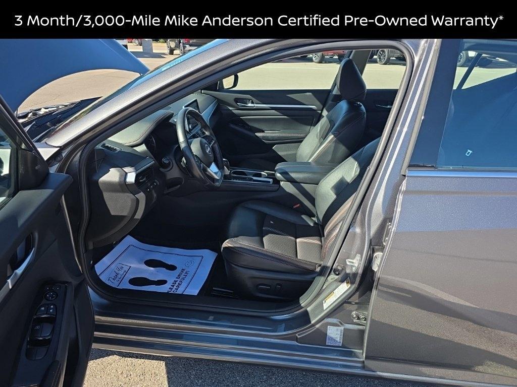 Nissan Altima  2025