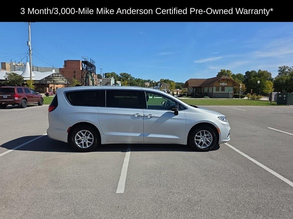 Chrysler Pacifica  2024