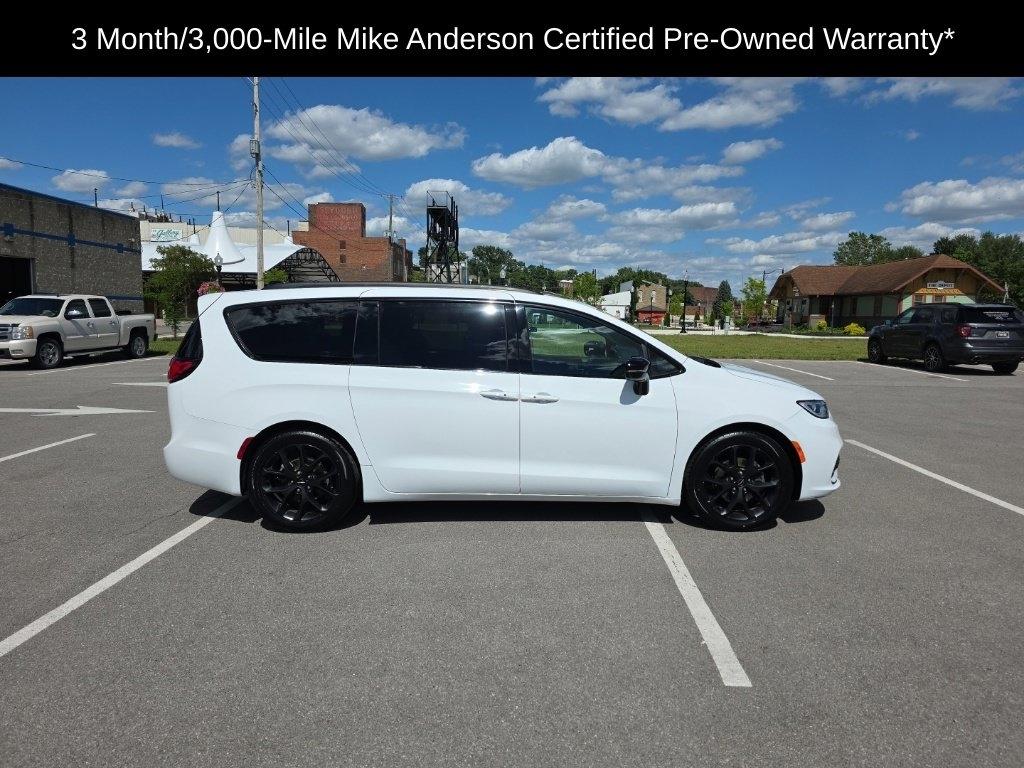 Chrysler Pacifica  2025