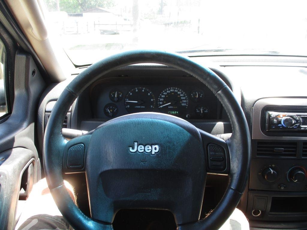 Jeep Grand Cherokee  2004