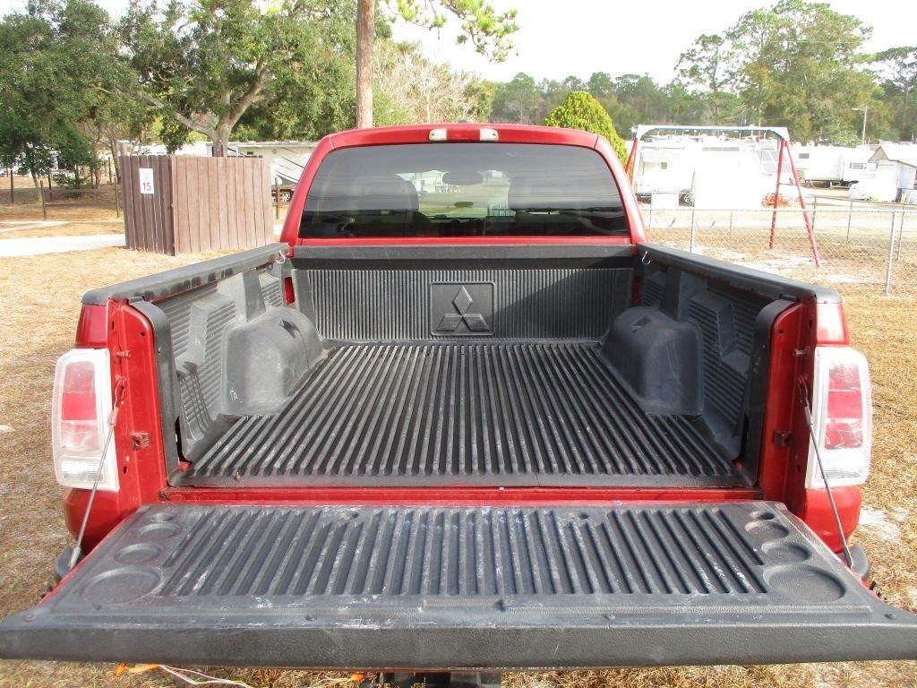 Mitsubishi Raider  2006