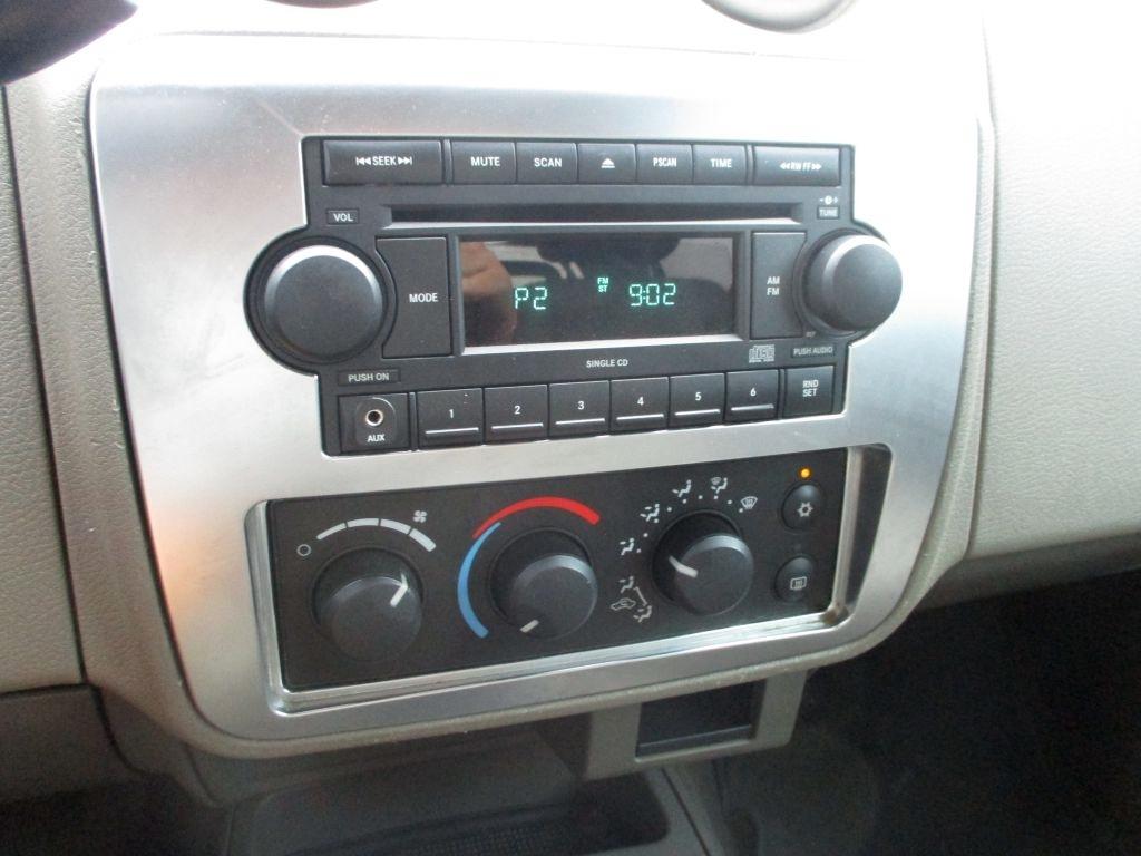 Mitsubishi Raider  2006