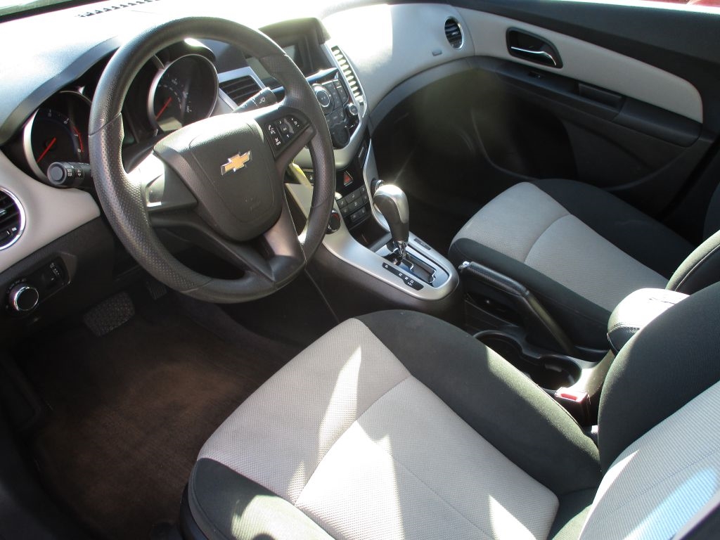 Chevrolet Cruze  2011