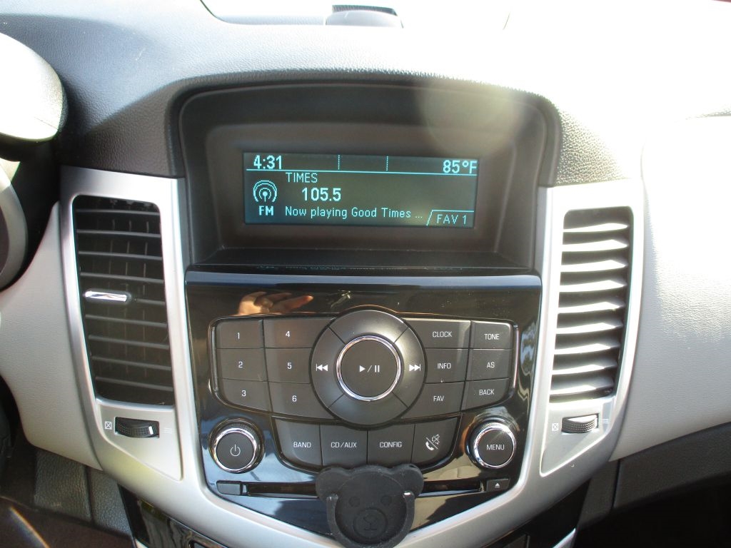 Chevrolet Cruze  2011