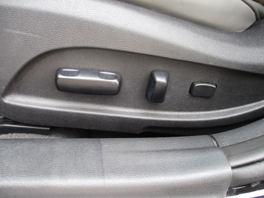 Hyundai Sonata  2012