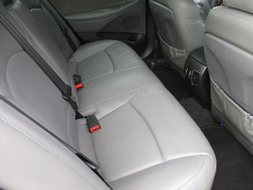 Hyundai Sonata  2012