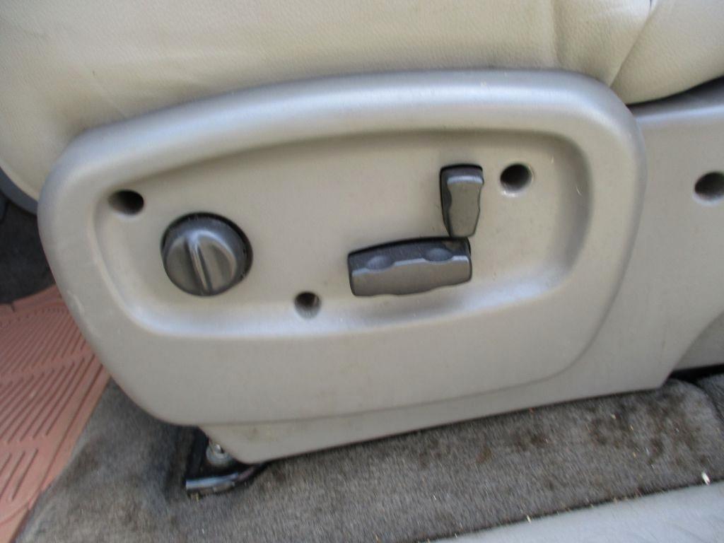 GMC Envoy  2004