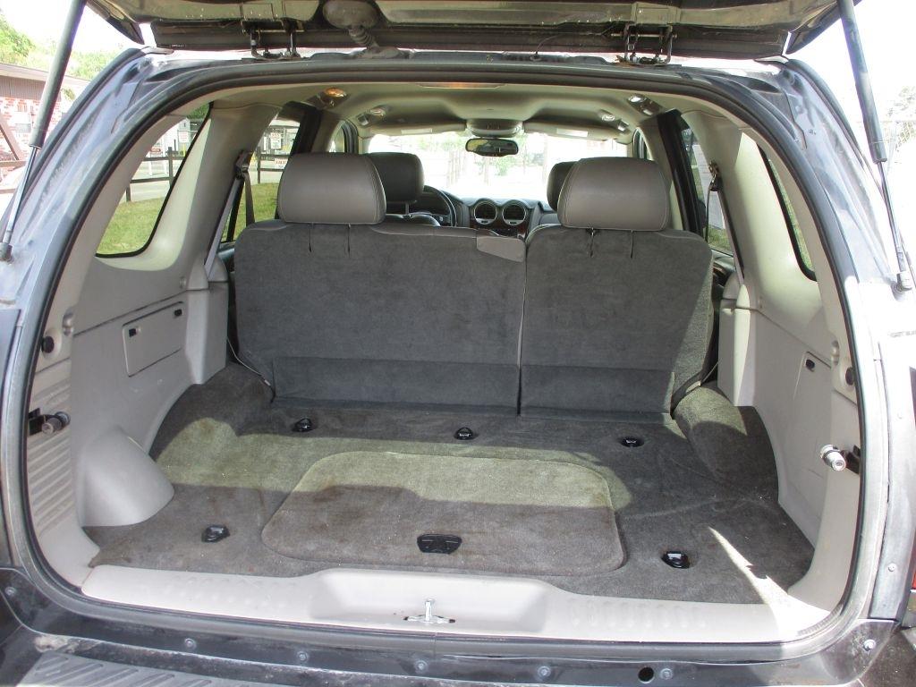 GMC Envoy  2004