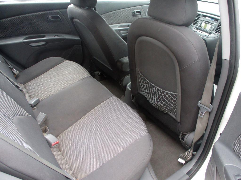 Kia Rio5  2009