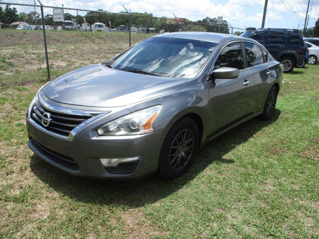 Nissan Altima  2014