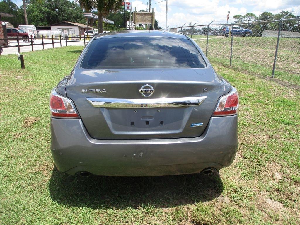 Nissan Altima  2014