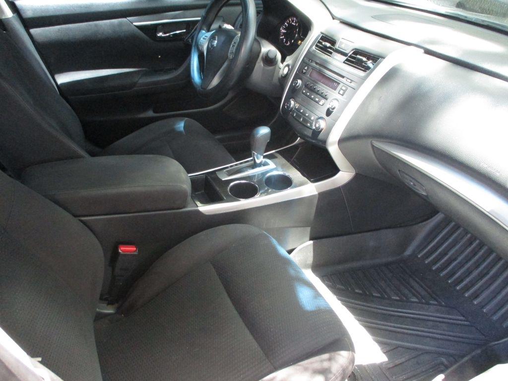 Nissan Altima  2014