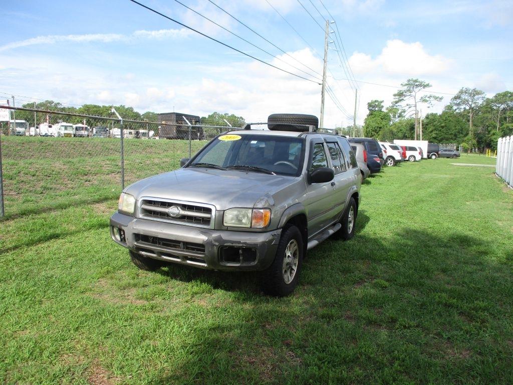 Nissan Pathfinder  2001