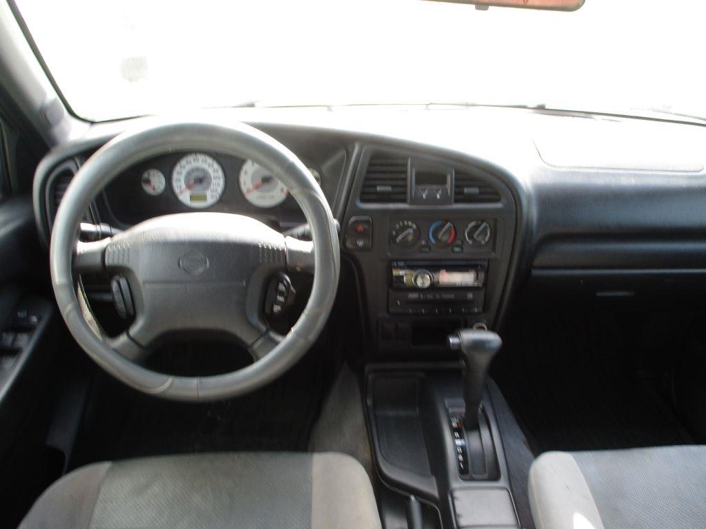Nissan Pathfinder  2001