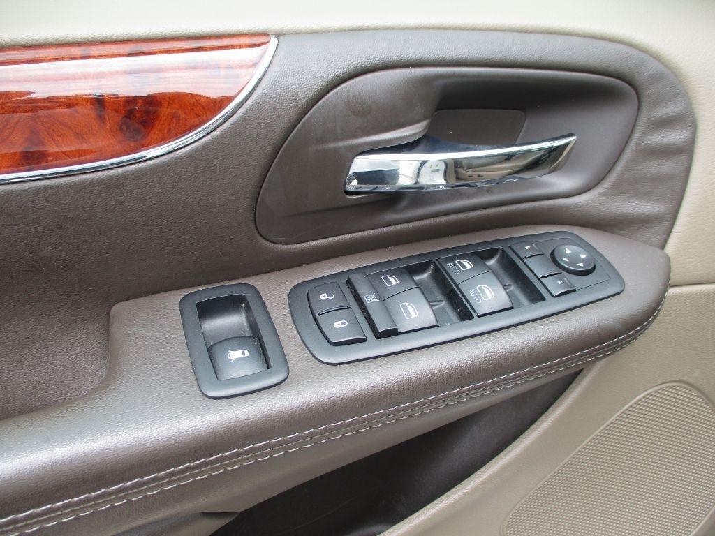 Chrysler Town & Country  2014