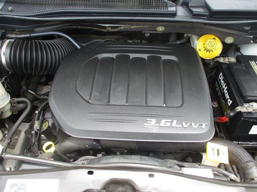 Chrysler Town & Country  2014