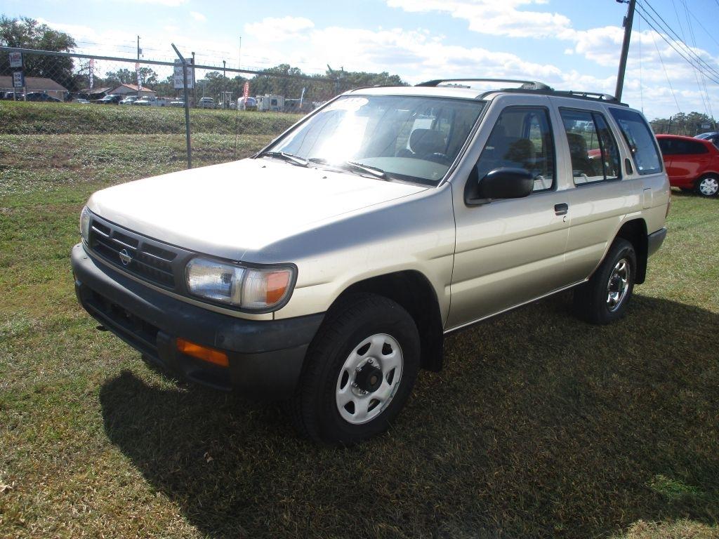 Nissan Pathfinder  1997