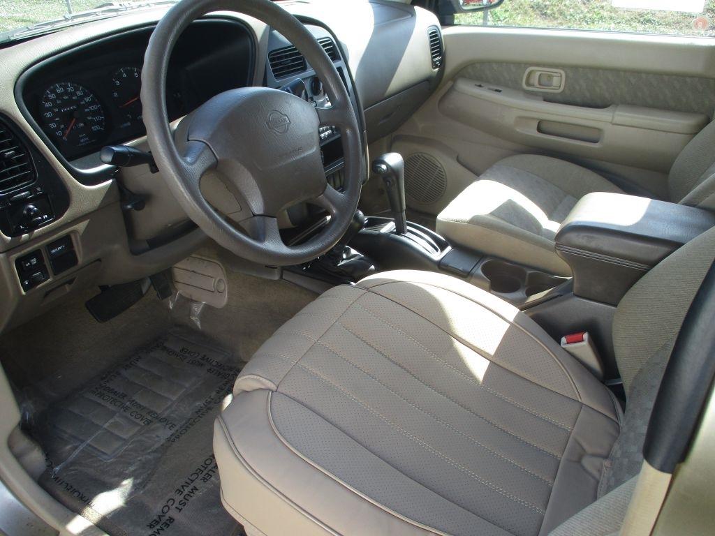 Nissan Pathfinder  1997