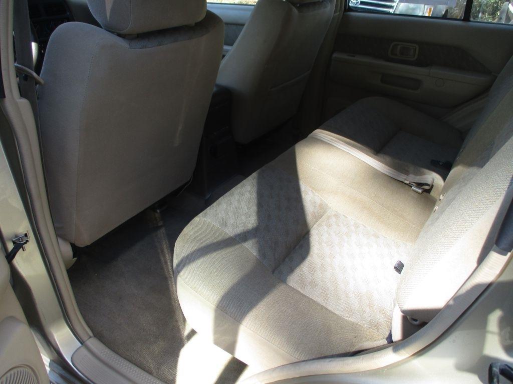 Nissan Pathfinder  1997