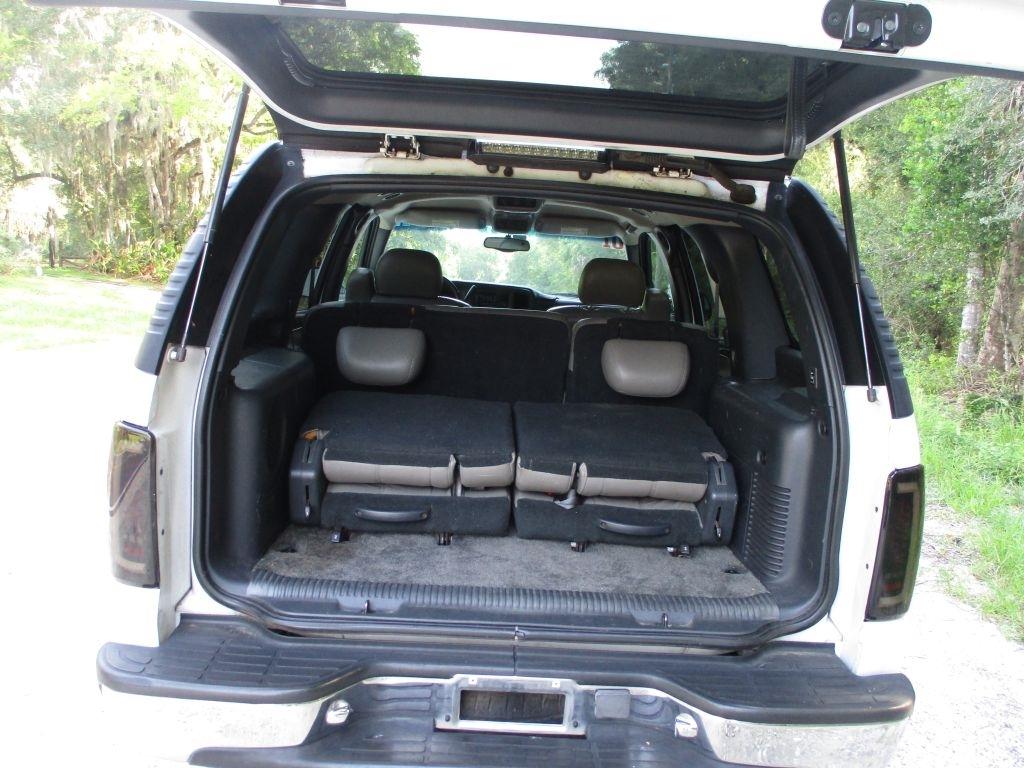 Chevrolet Tahoe  2001