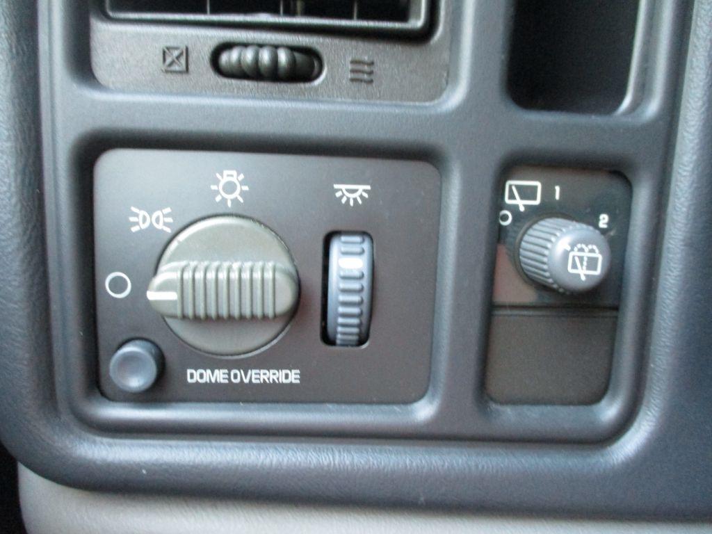 Chevrolet Tahoe  2001