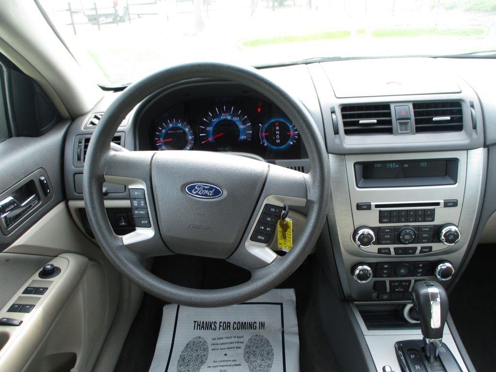 Ford Fusion  2012