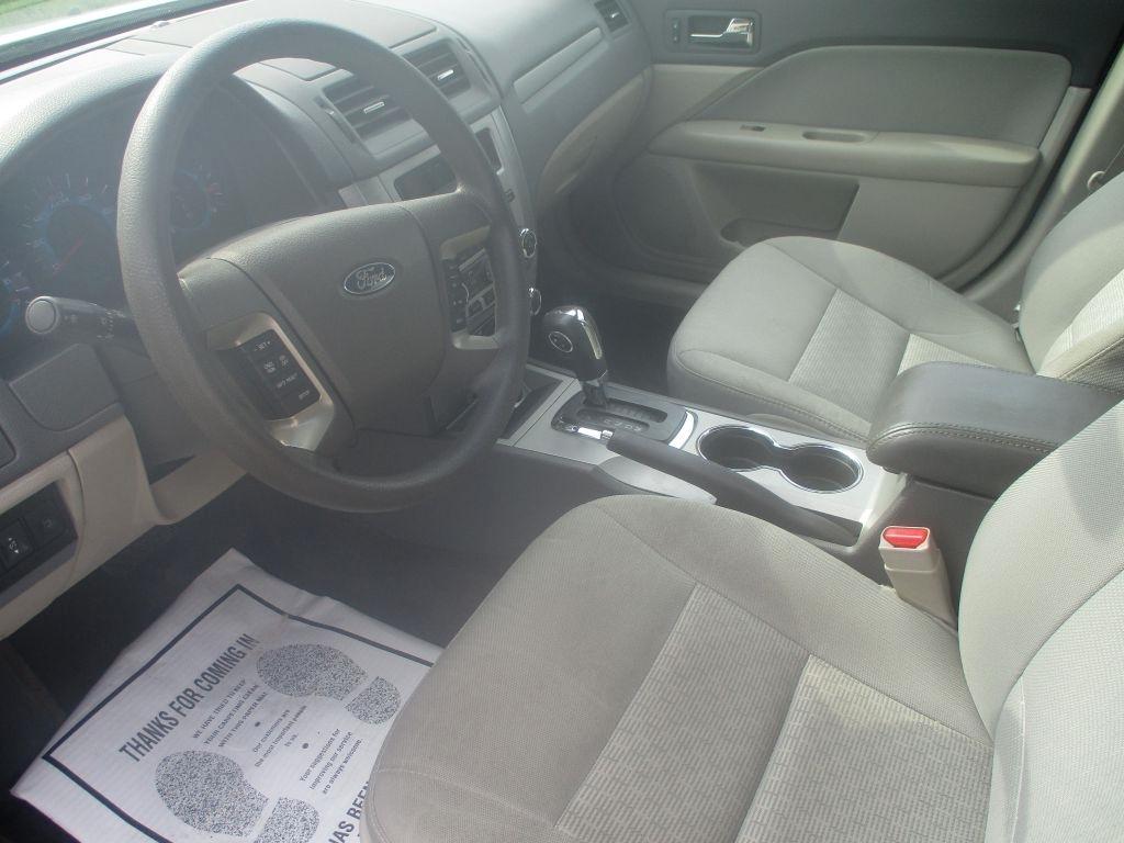 Ford Fusion  2012