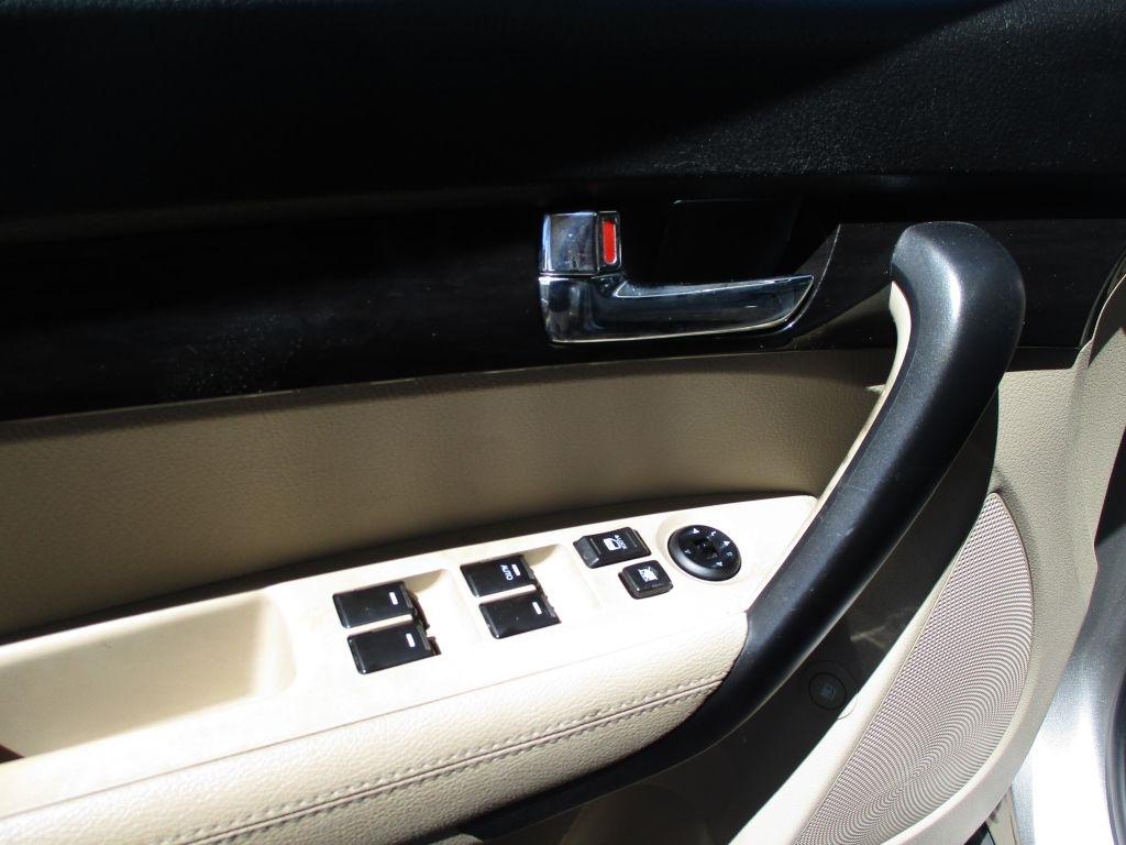 Kia Sorento  2013