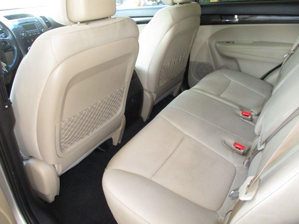 Kia Sorento  2013