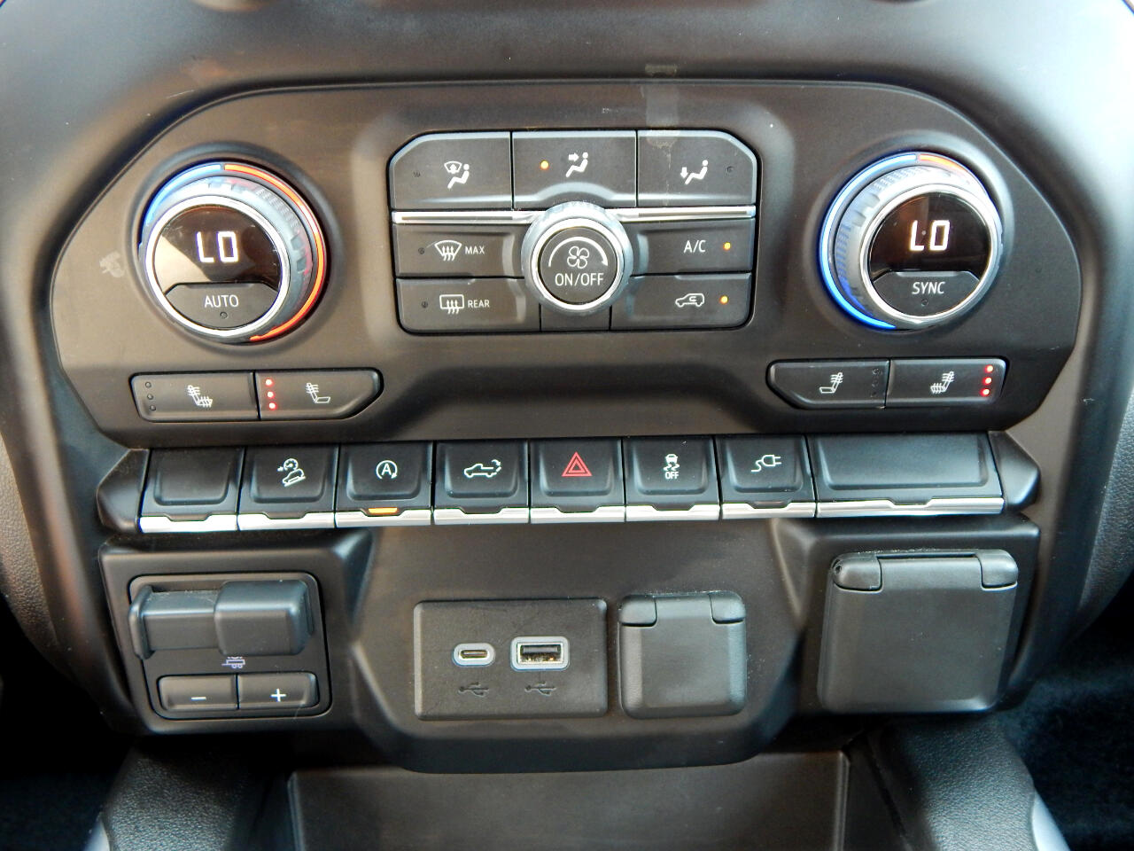 Chevrolet Silverado 1500 4WD Crew Cab 147" RST 2020 Chevrolet Silverado 1500 4WD Crew Cab 147" RST 2020