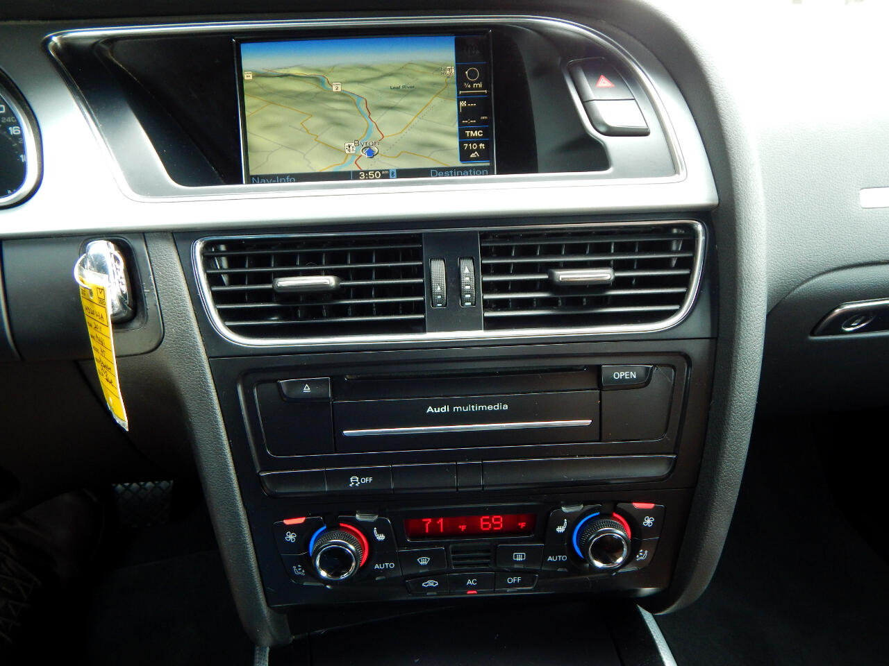 Audi A5 2dr Cabriolet Auto quattro 2.0T Premium Plus 2011 Audi A5 2dr Cabriolet Auto quattro 2.0T Premium Plus 2011